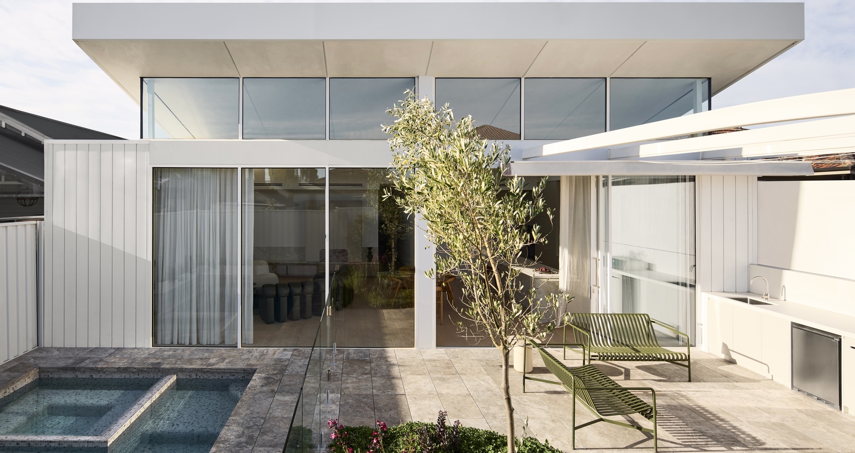 VELA HOUSE 