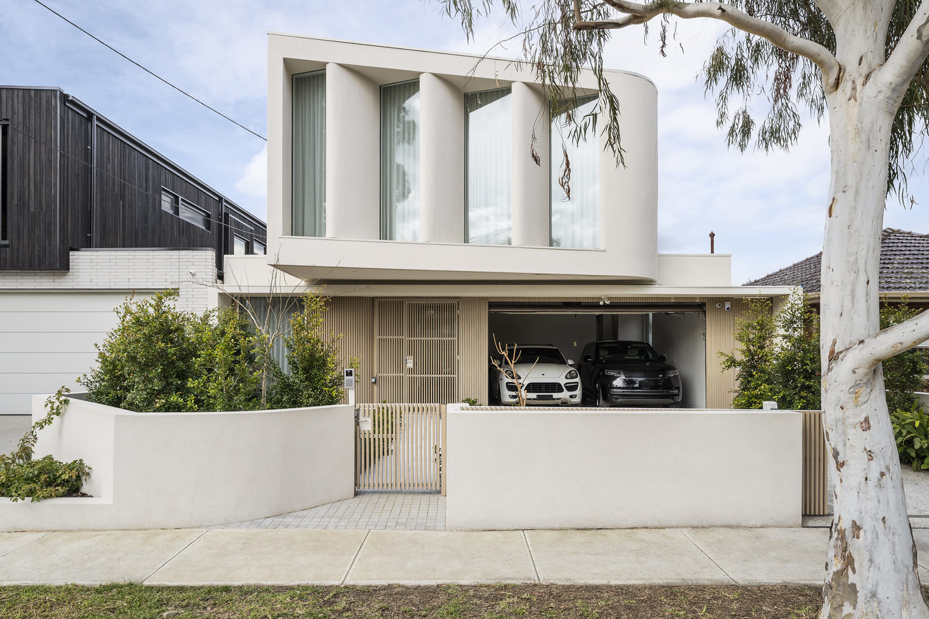 ORA HOUSE 